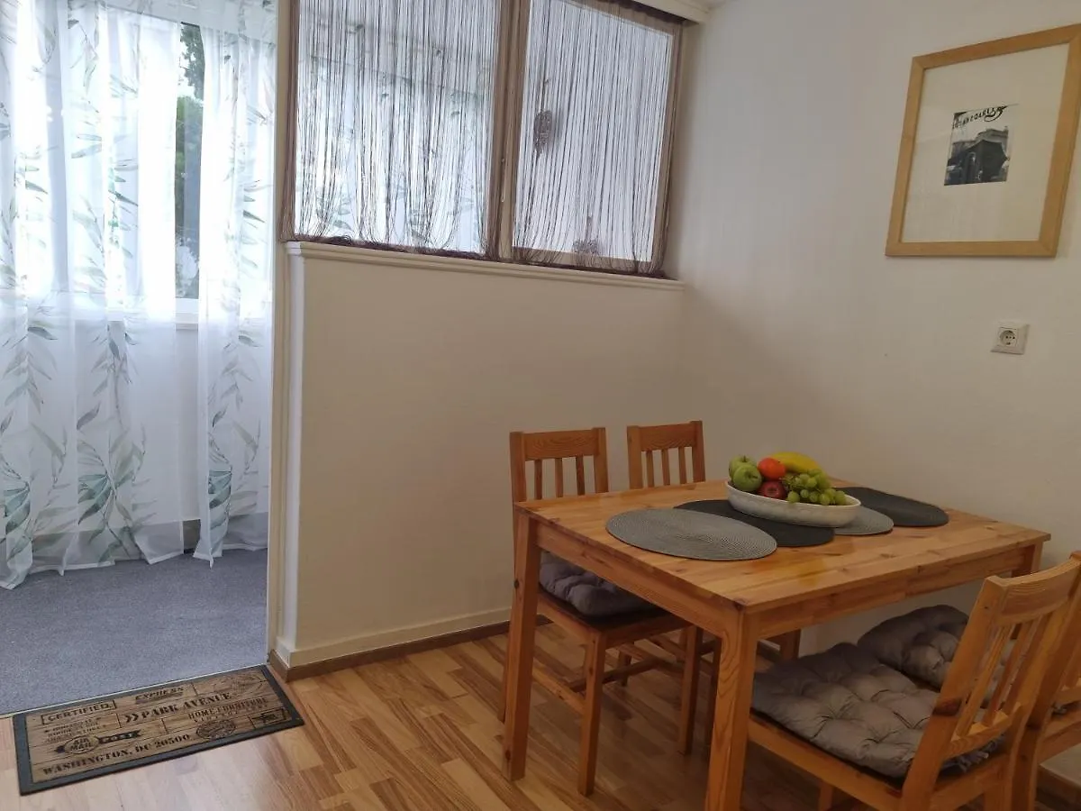 A Quick Walk To Beach & Old Town Split Apartment